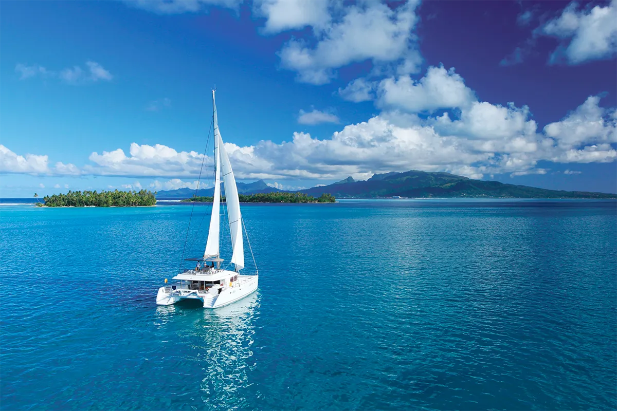 Tahiti Yacht Charter